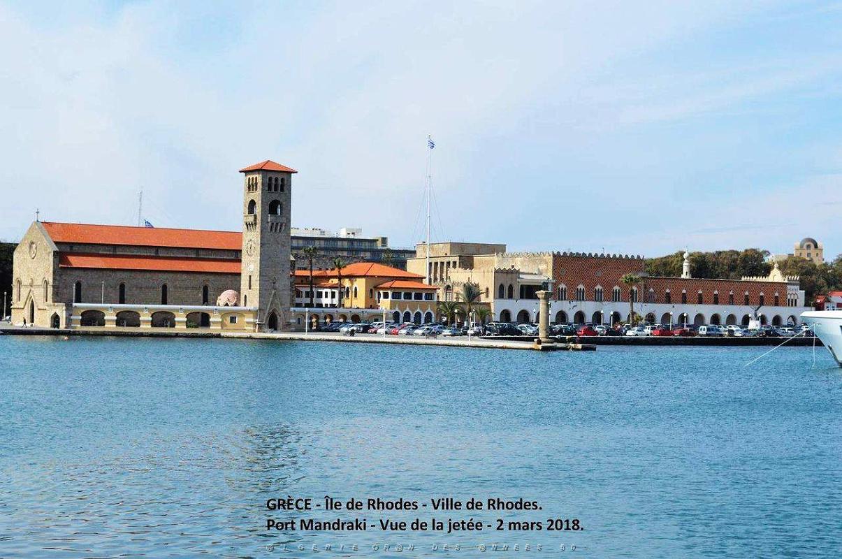 077- Rhodes ville et port d'honneur.JPG